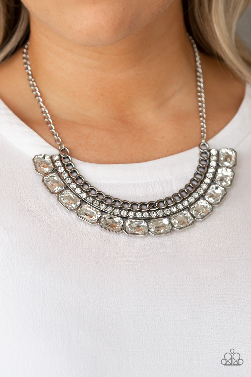 Paparazzi white hot sale rhinestone necklace