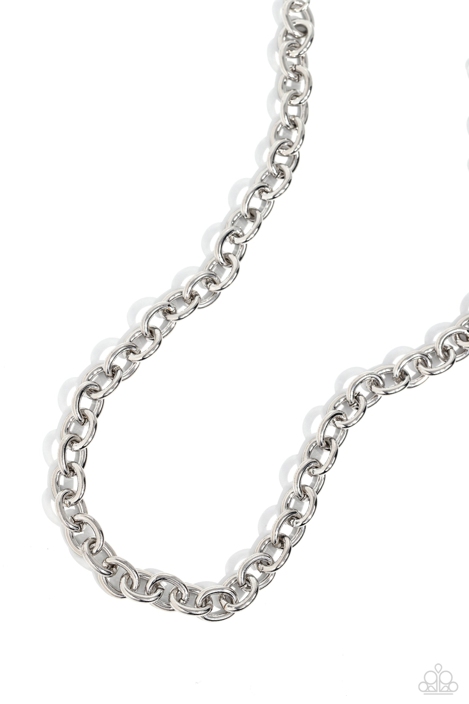 Things Have CHAIN-ged - Silver Necklace - Paparazzi Accessories - Alies Bling Bar