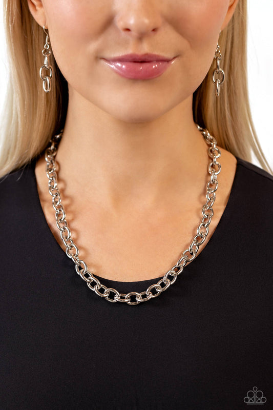 Things Have CHAIN-ged - Silver Necklace - Paparazzi Accessories - Alies Bling Bar