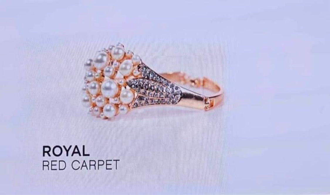 Royal Red Carpet - Gold Bracelet - Paparazzi Accessories - EMP 2024 WEEK 1 EXCLUSIVES - Alies Bling Bar