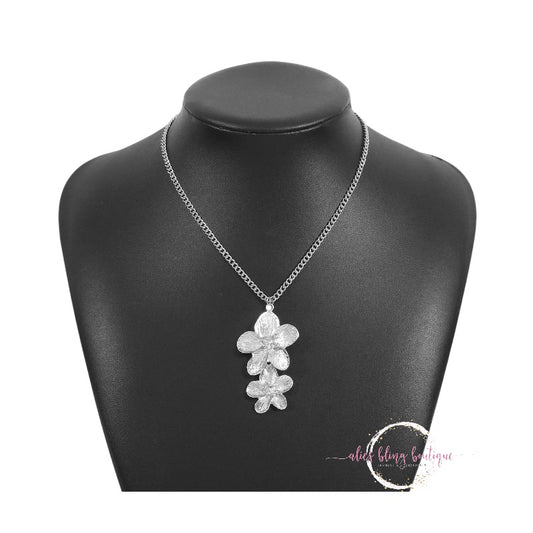 Petal Perfection - Silver Necklace - Alies Bling Bar