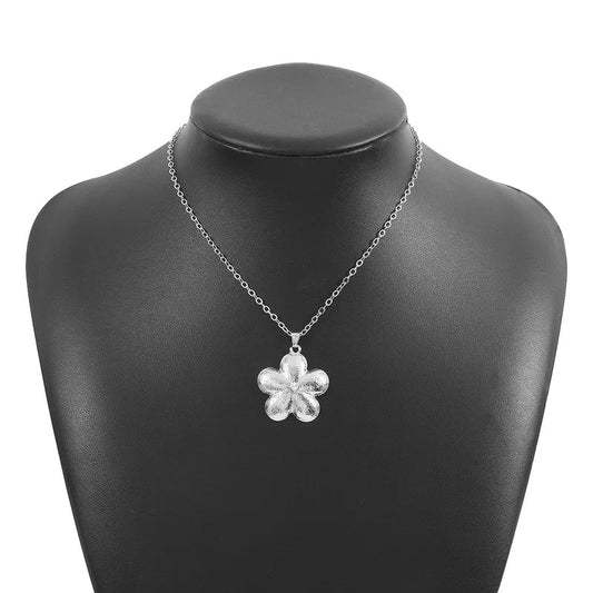 Blooming Beautiful - Silver Necklace - Alies Bling Bar