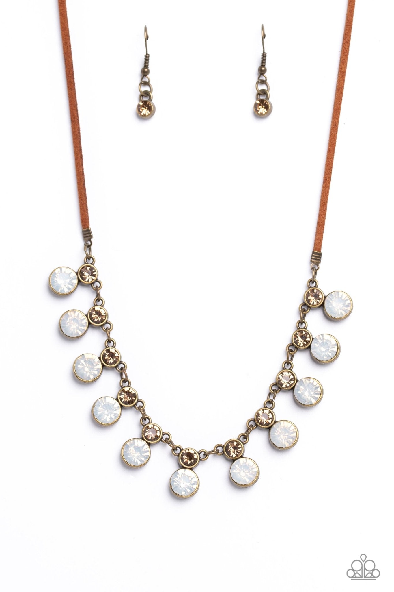 Color Me CHIC - Brass Necklace - Paparazzi Accessories - Alies Bling Bar