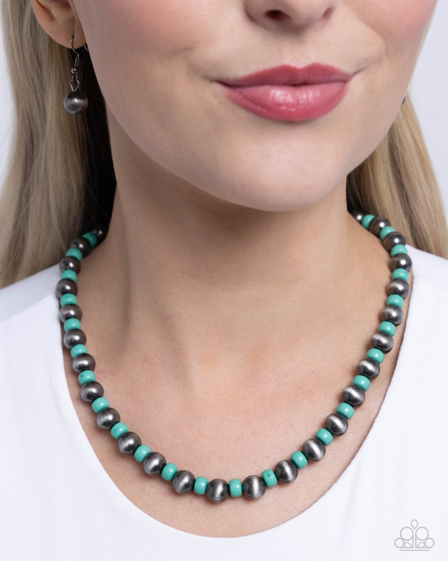 Contemporary Confidence - Green Necklace - Paparazzi Accessories - Alies Bling Bar