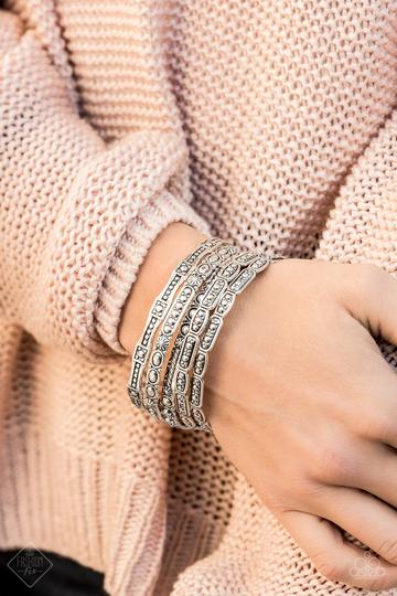 Paparazzi Accessories - Sunset Sightings - Silver Complete Trend - Nov 19 Fashion Fix Set - Aliesblingbar