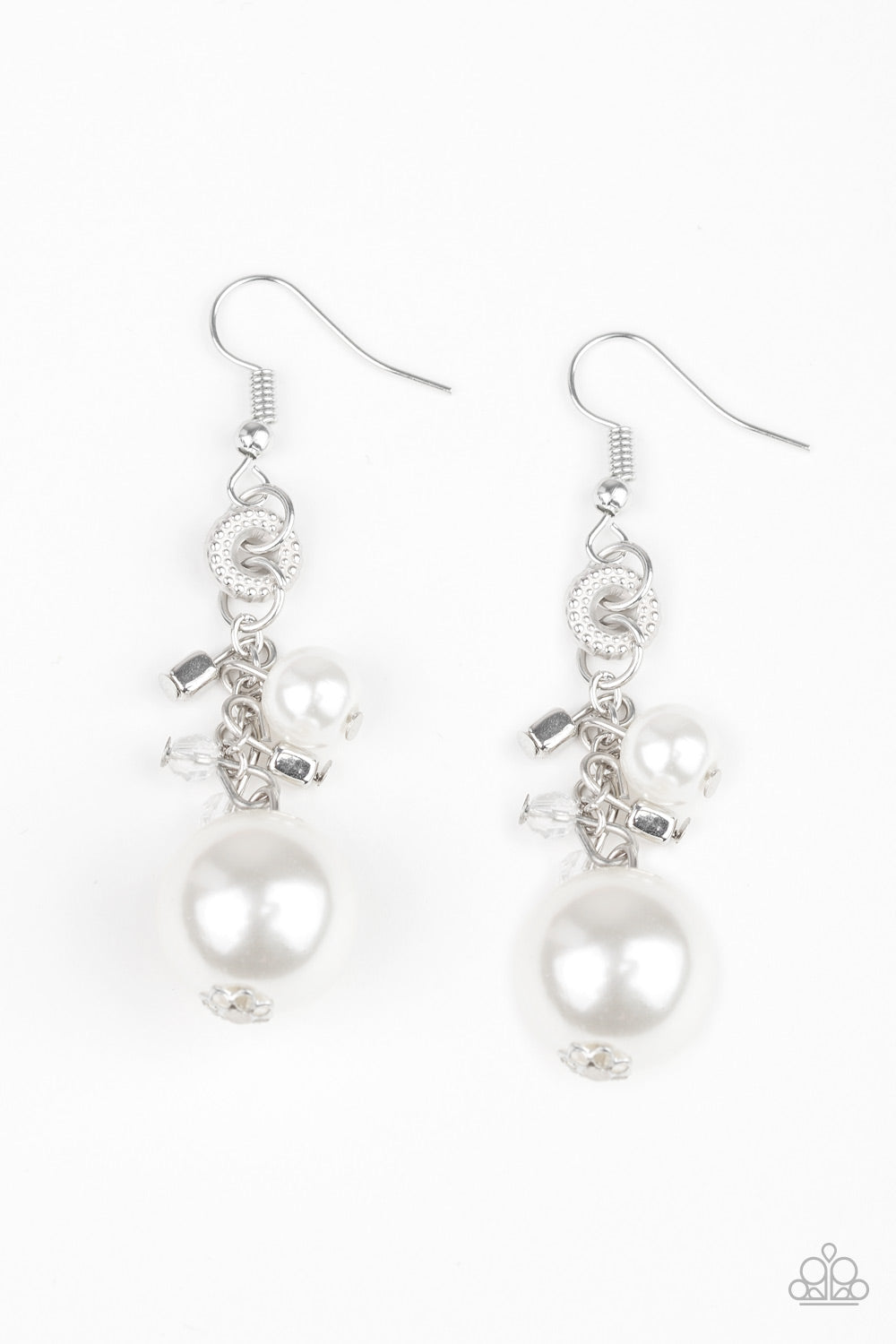Paparazzi - Timelessly Traditional - White Pearl Earring - Alies Bling Bar