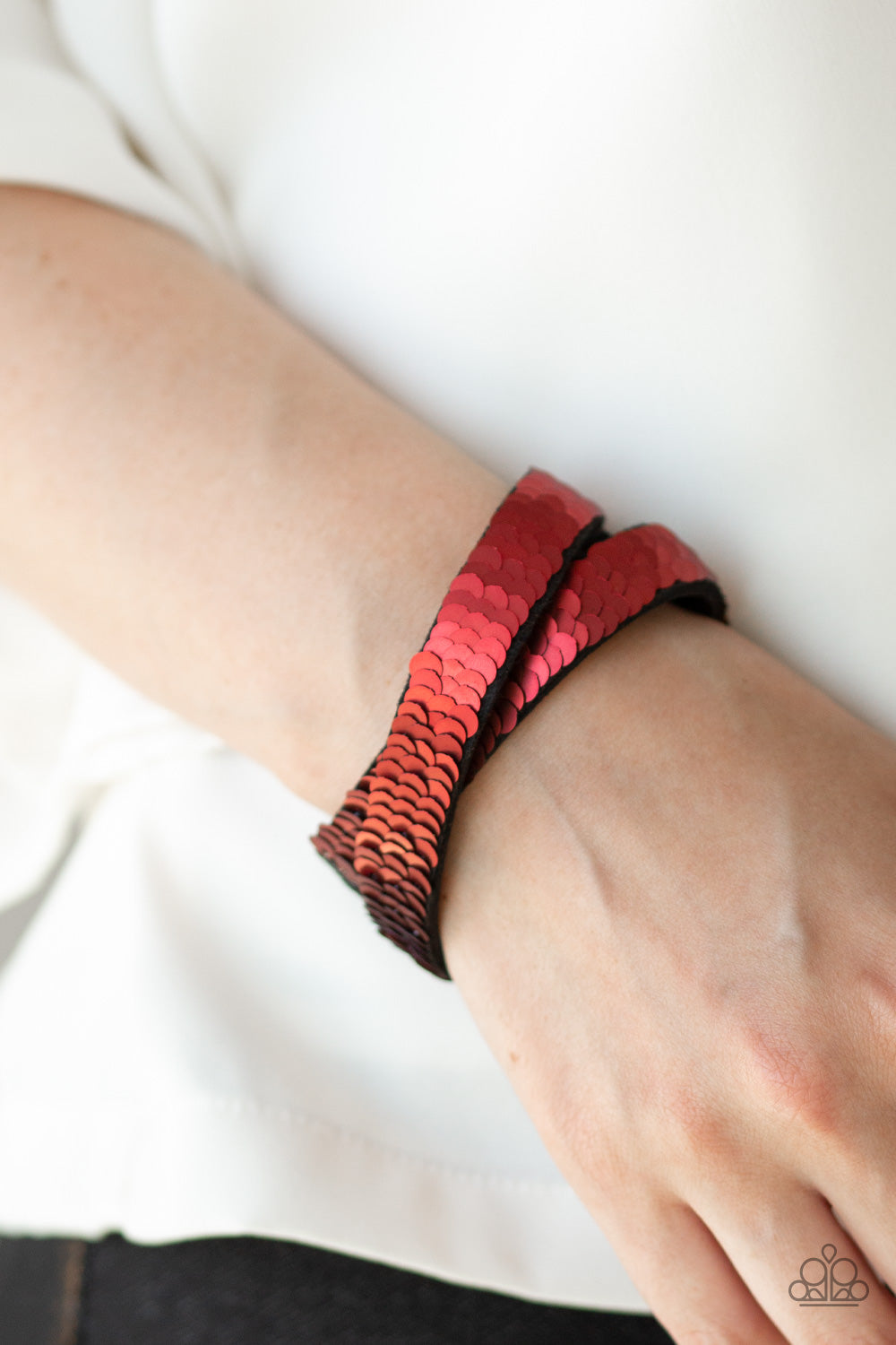 Red wrap hot sale bracelet paparazzi