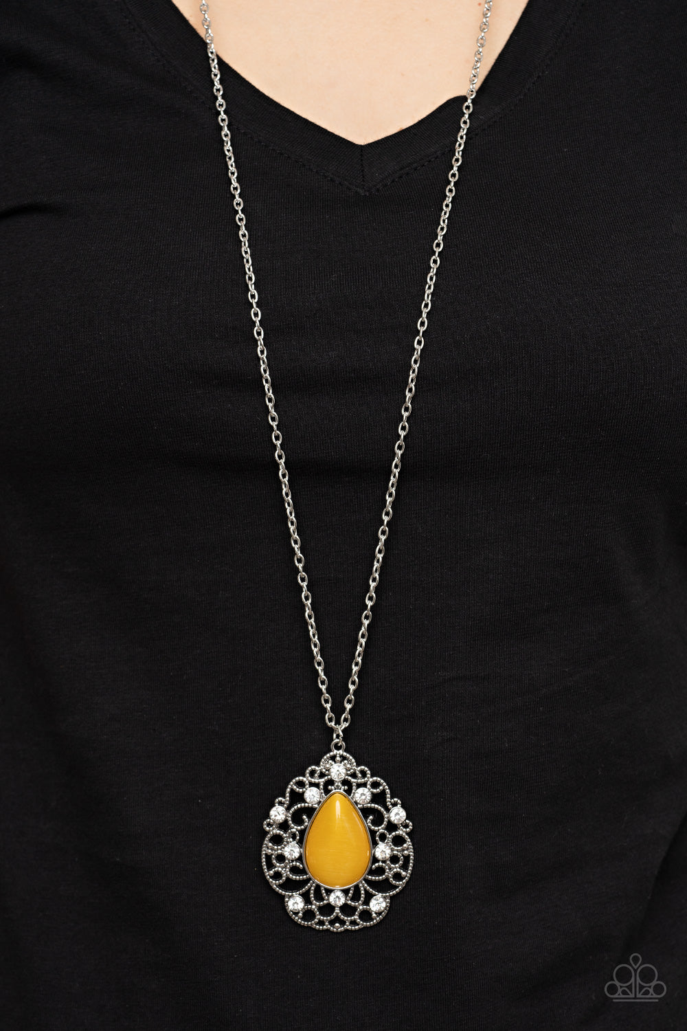 Paparazzi - Bewitched Beam - Yellow Necklace