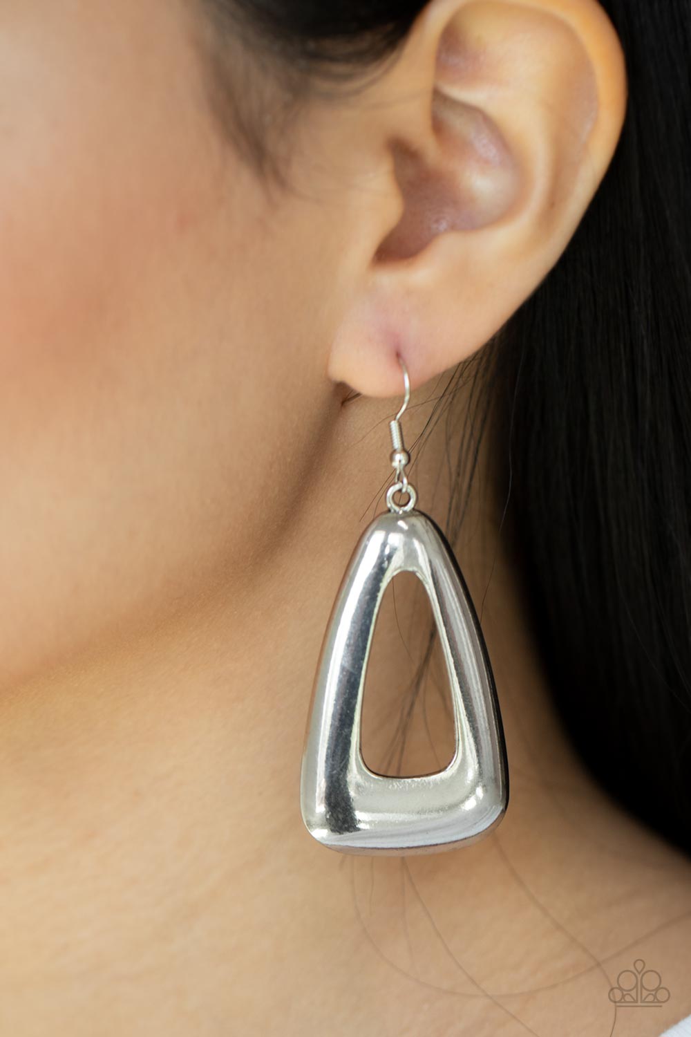 Paparazzi - Irresistibly Industrial - Silver Earrings