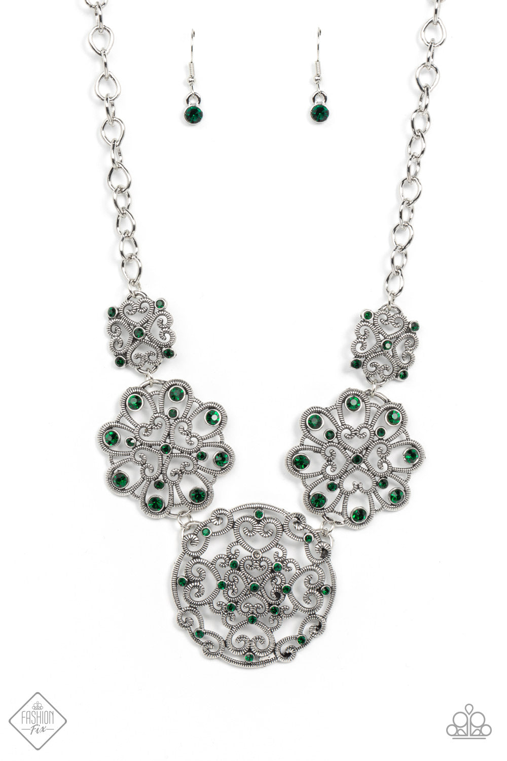 Paparazzi - Royally Romantic - Green Necklace