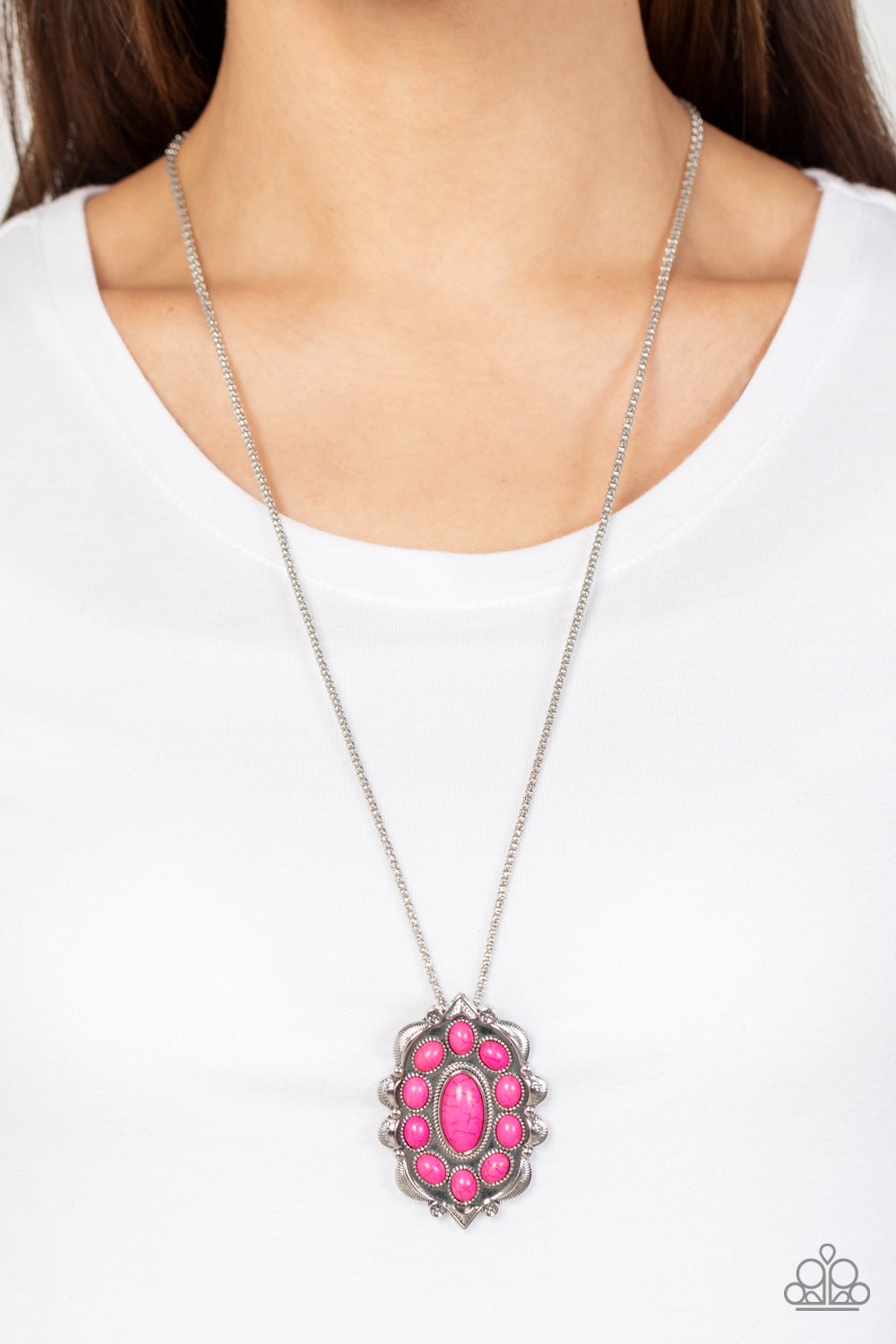 Paparazzi - Mojave Medallion - Pink Necklace - Alies Bling Bar