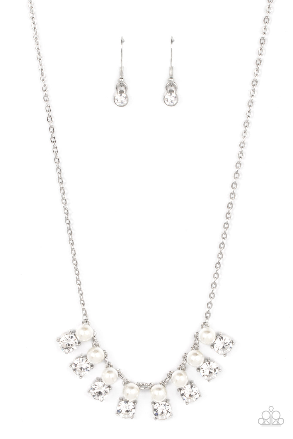 Paparazzi - Dashingly Duchess - White Necklace - Alies Bling Bar