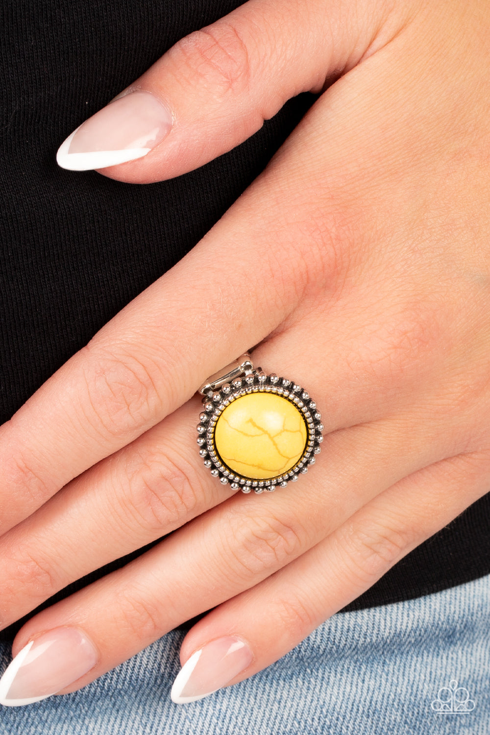 Mesa Mecca - Yellow Ring - Paparazzi Accessories - Alies Bling Bar