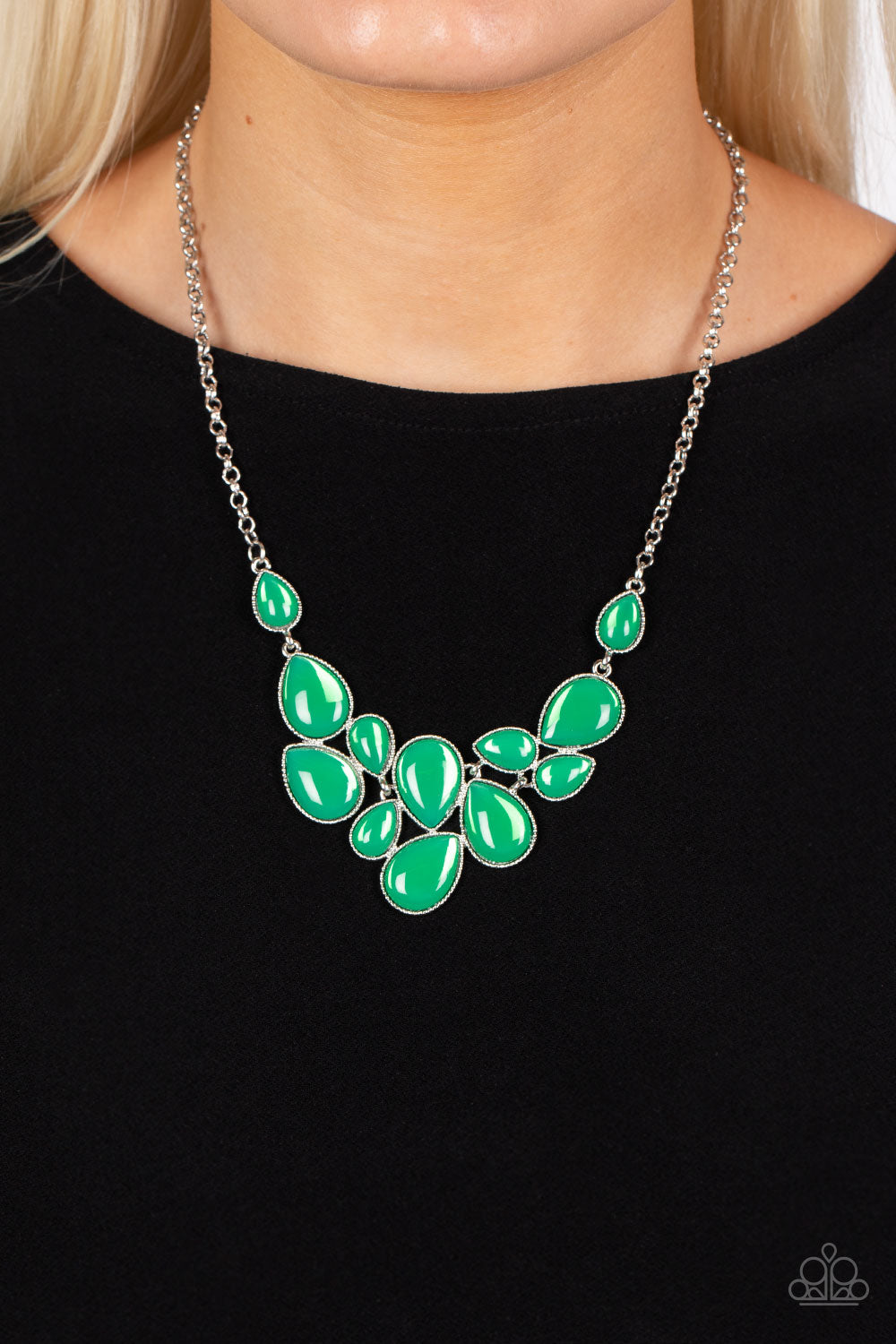 Keeps GLOWING and GLOWING - Green Necklace - Paparazzi Accessories - Alies Bling Bar