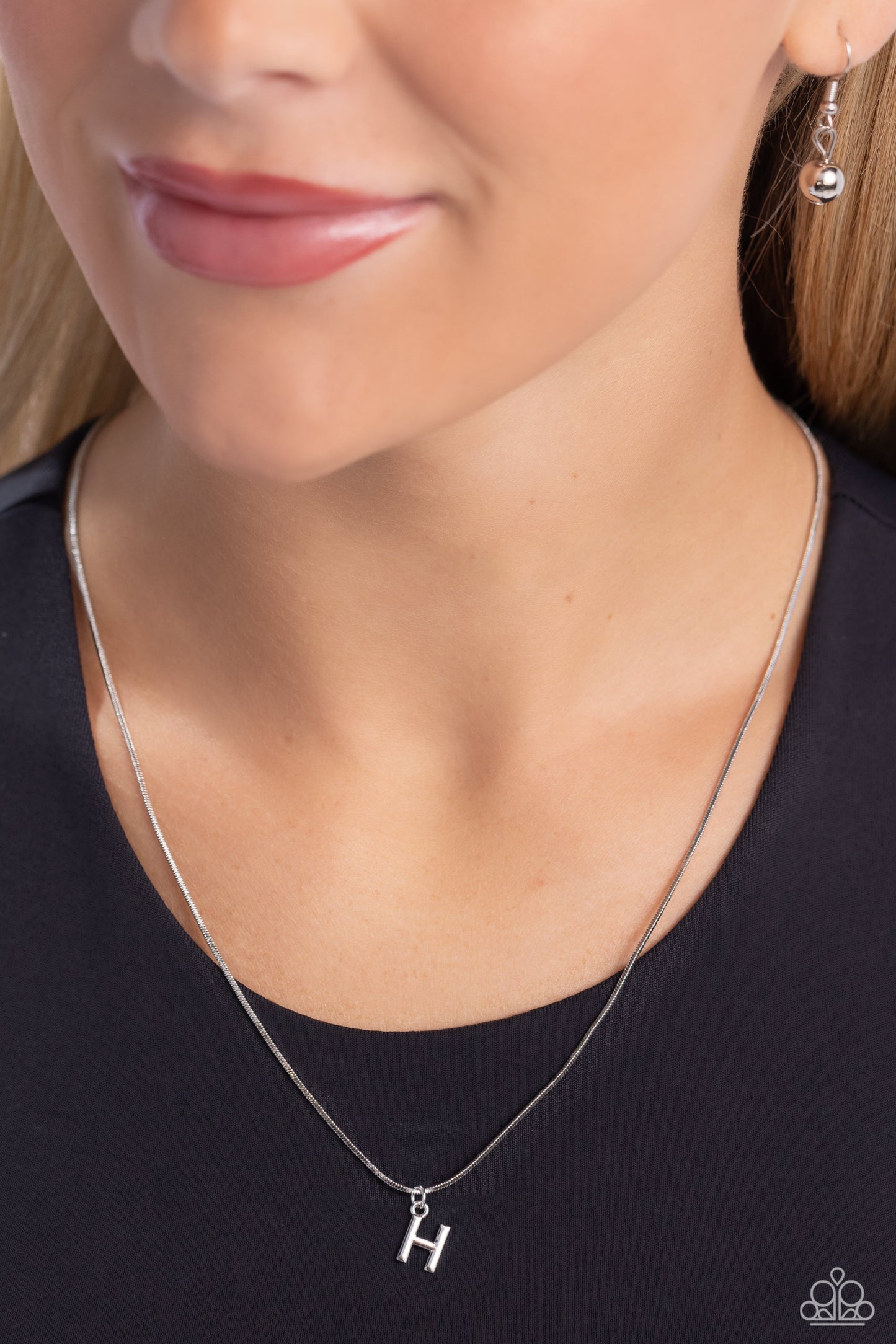 Seize the Initial - Silver - H Necklace - Paparazzi Accessories - Alies Bling Bar