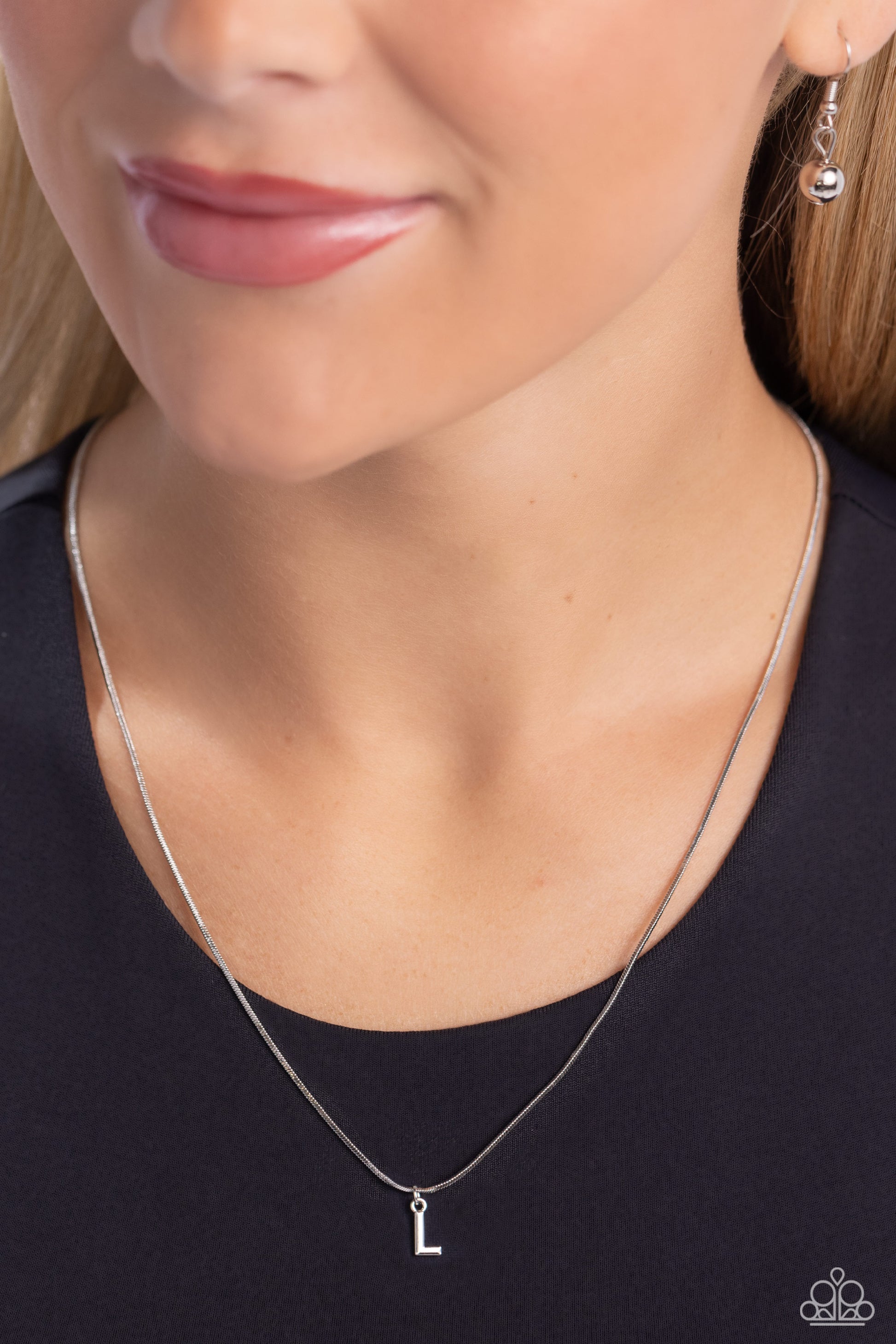 Seize the Initial - Silver - L Necklace - Paparazzi Accessories - Alies Bling Bar