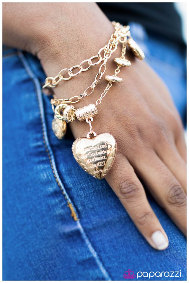 Bling your heart shop out blue paparazzi